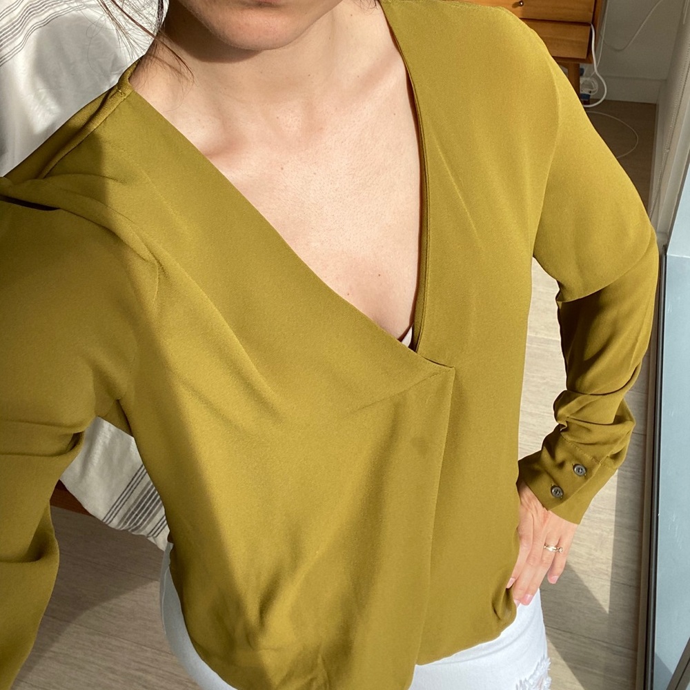Olive/green long sleeved Ann Taylor blouse.